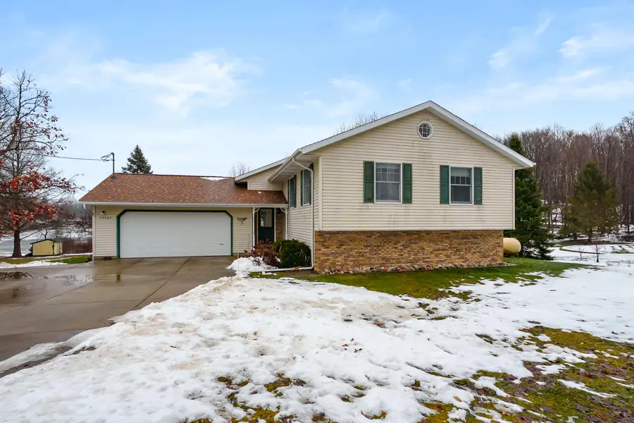 35485 County Road 665, Paw Paw, MI 49079 - Image #2