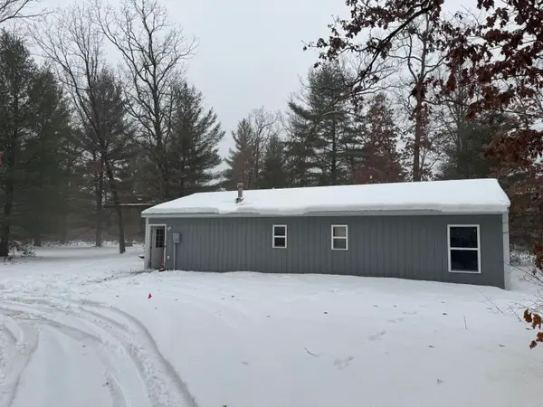 7423 S Nelson Road, Chase, MI 49623
