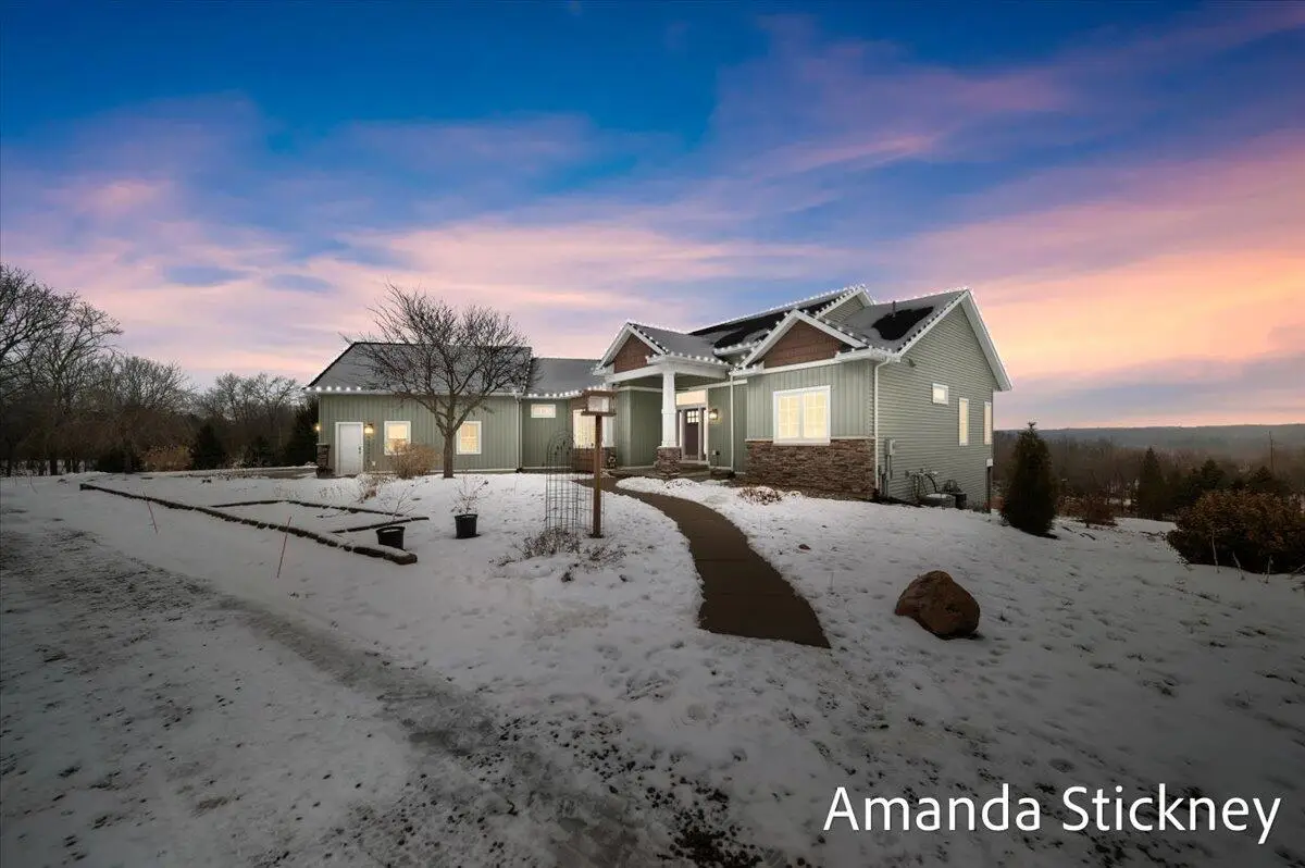 4343 S Montcalm Avenue, Lowell, MI 49331 - Image #1