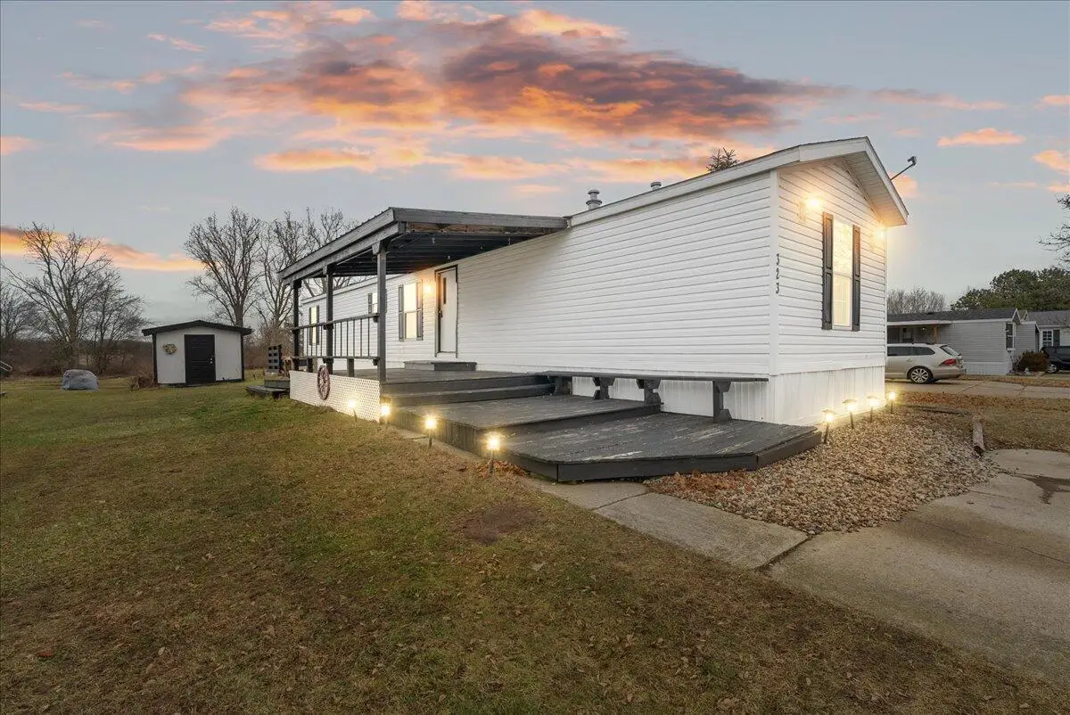 323 Oak Ridge Street, Mason, MI 48854 - Image #1