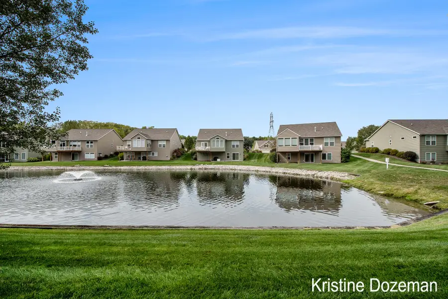 385 Abbey Mill Drive Se, Ada, MI 49301 - Image #2