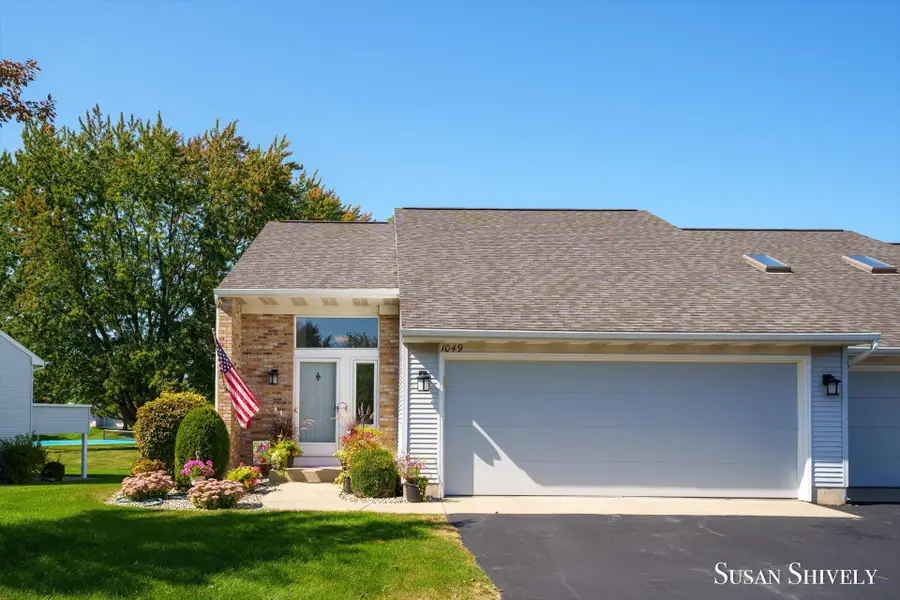 1049 Fairfield Drive, Hudsonville, MI 49426 - Image #2