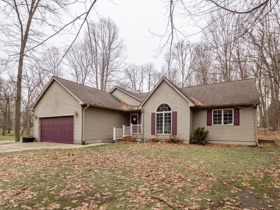 1009 Sherwood Forrest Trail, Sturgis, MI 49091 - Image #2
