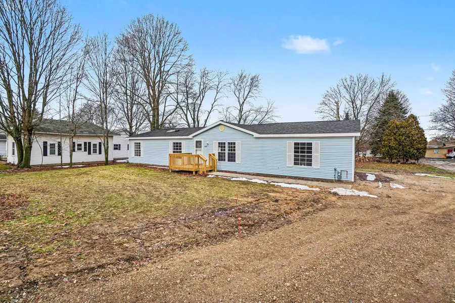 625 E Main Street, Fennville, MI 49408 - Image #3