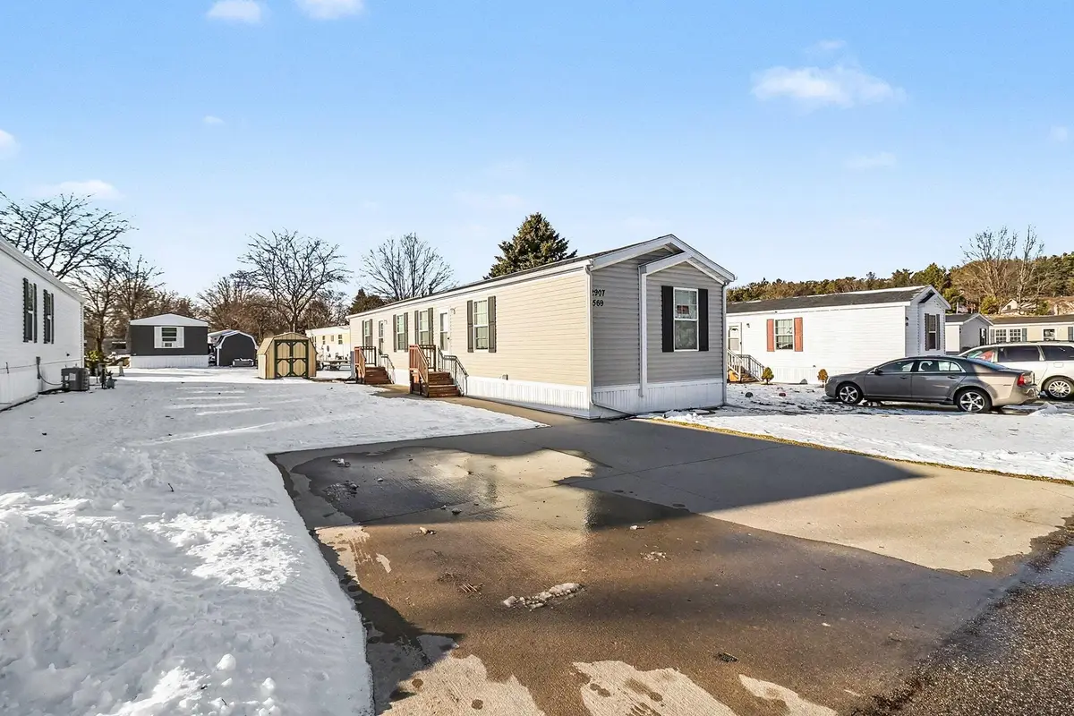 2907 N Sandy Drive, Ludington, MI 49431 - Image #1