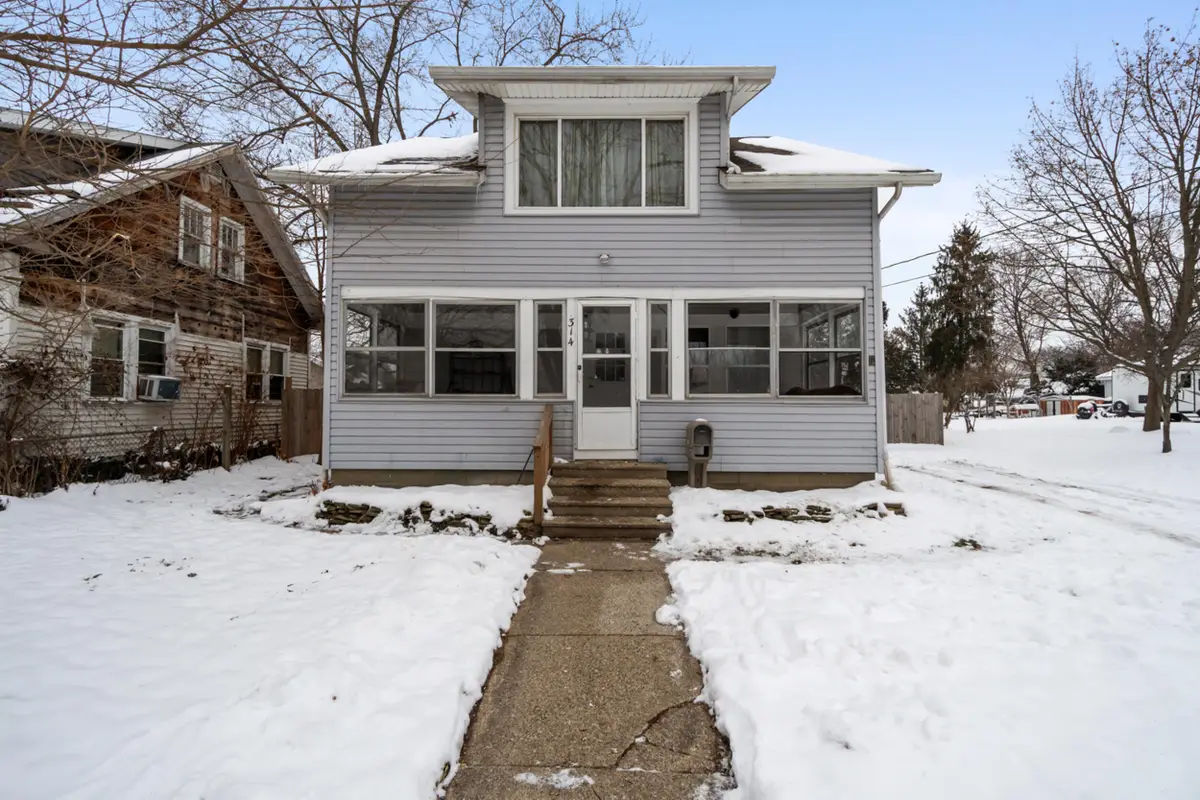 314 Oakwood Avenue, Jackson, MI 49203 - Image #1