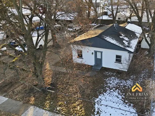 3755 Jefferson Avenue Se, Wyoming, MI 49548