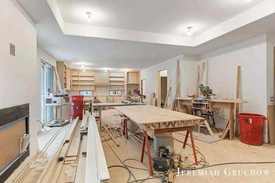 2160 Engleside Avenue Se, Kentwood, MI 49546 - Image #2