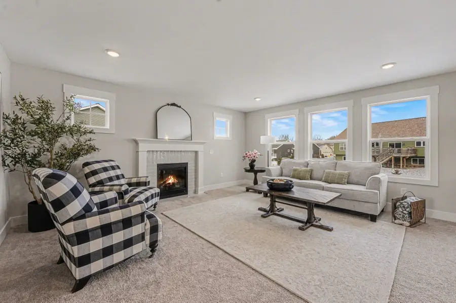 1831 Stratford Lane Nw, Grand Rapids, MI 49534 - #2