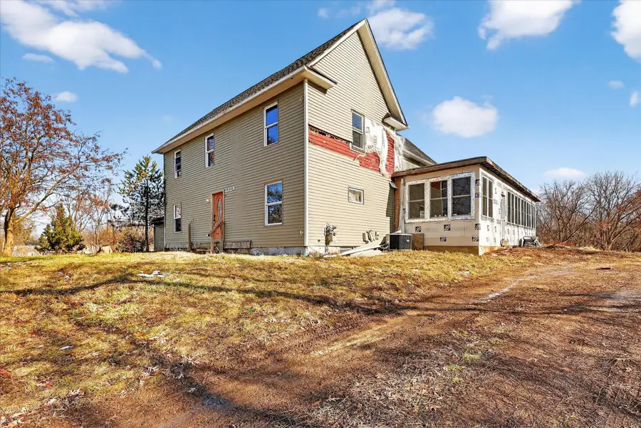 2328 Dean Lake Avenue Ne, Grand Rapids, MI 49505 - #2