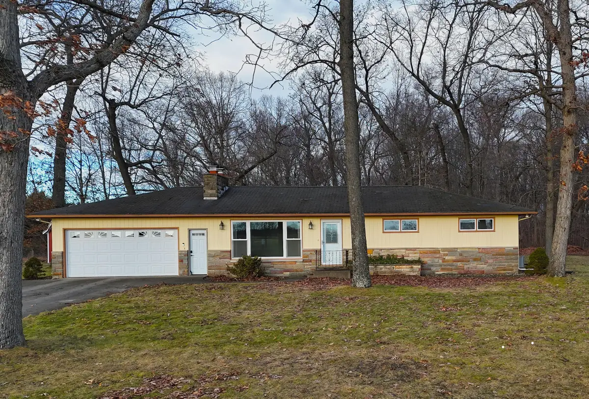 28902 Yaw Street, Dowagiac, MI 49047 - Image #1