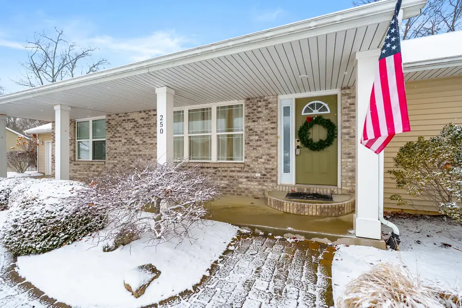 250 Markus Glen Drive, Plainwell, MI 49080 - Image #2