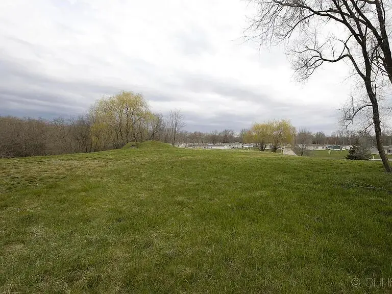 46 N New Moon Terrace N, Springfield, MI 49037 - #2