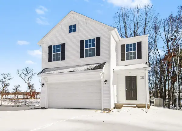 541 Needlewood Drive Ne, Cedar Springs, MI 49319