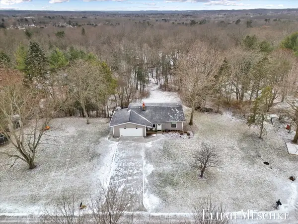 6771 Juneview Court Ne, Rockford, MI 49341