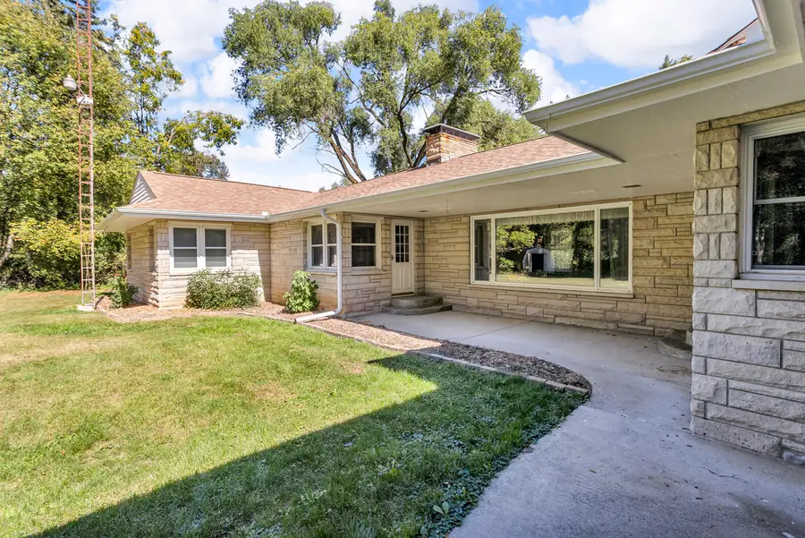 4598 Seymour Road, Jackson, MI 49201 - Image #2