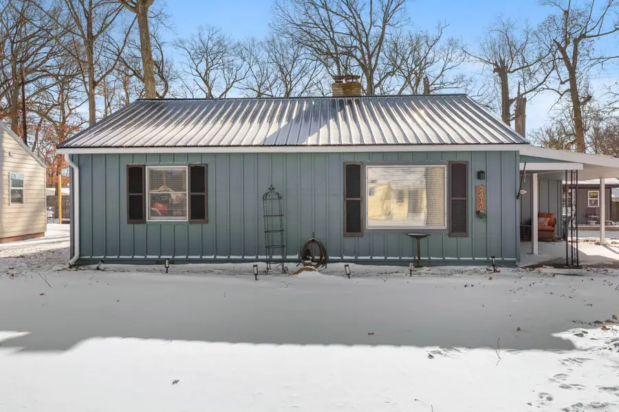 2413 Sylvan Drive, Hillsdale, MI 49242 - Image #2