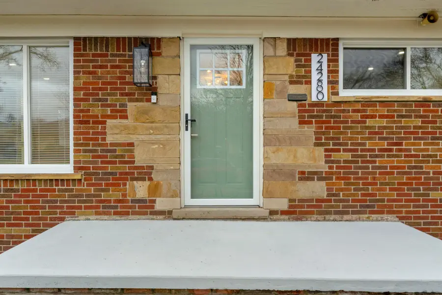 24280 Moritz Street, Oak Park, MI 48237 - Image #3