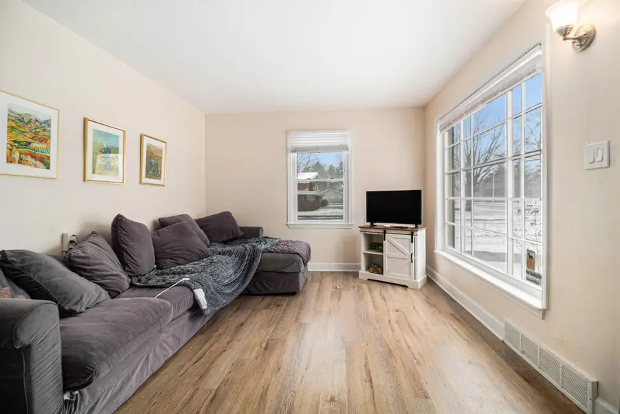 35425 5 Mile Road, Livonia, MI 48154 - Image #3