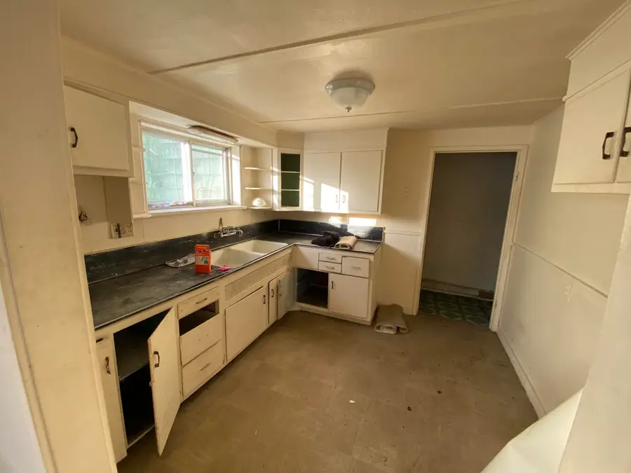 303 Orchard Street, Dowagiac, MI 49047 - Image #3