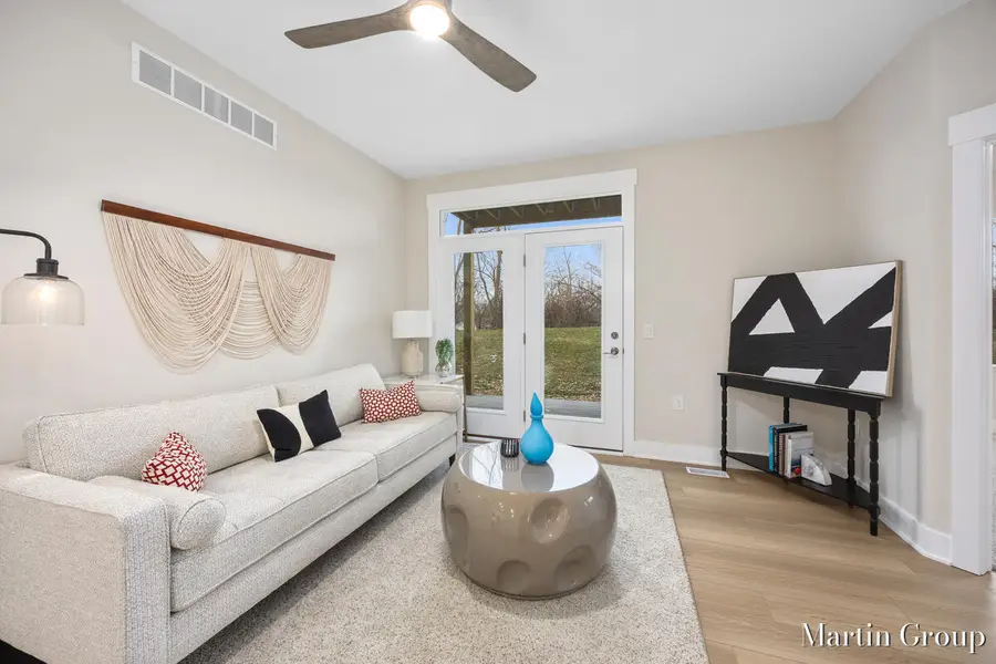 2247 Watertown Way Ne, Grand Rapids, MI 49505 - Image #3