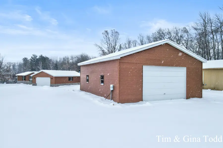 13144 Swistier Drive, Remus, MI 49340 - Image #3