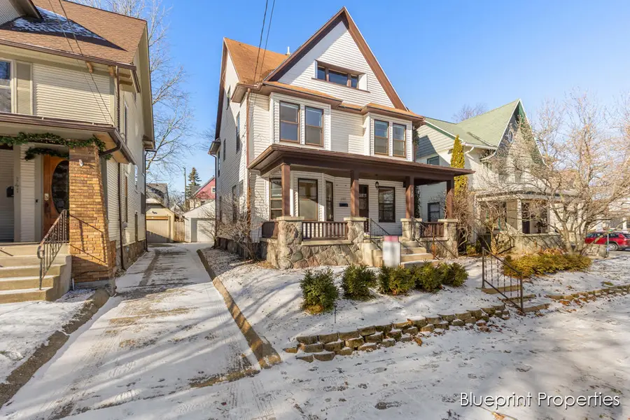 137 Auburn Avenue Se, Grand Rapids, MI 49506 - Image #2