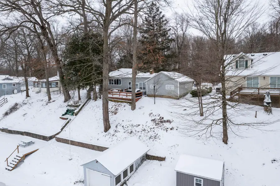 15899 Lakeview Drive, Buchanan, MI 49107 - Image #3