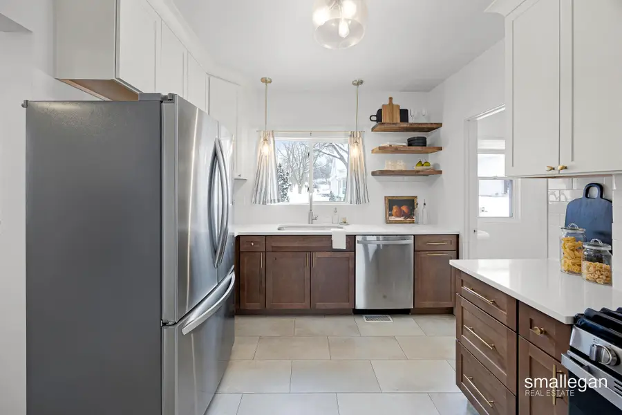 2629 Miller Avenue Nw, Walker, MI 49544 - Image #2