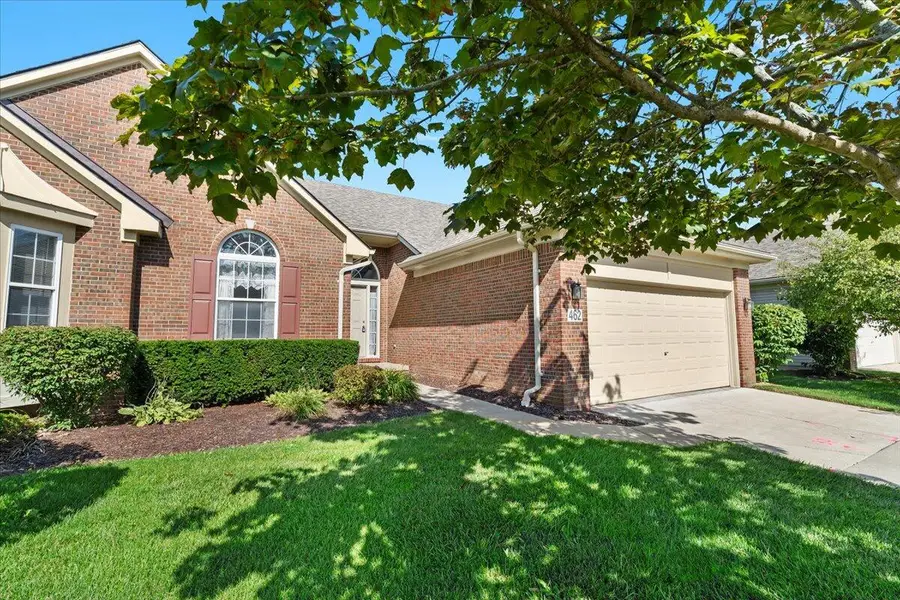 462 Woodhaven Drive, Commerce Township, MI 48390 - Image #2