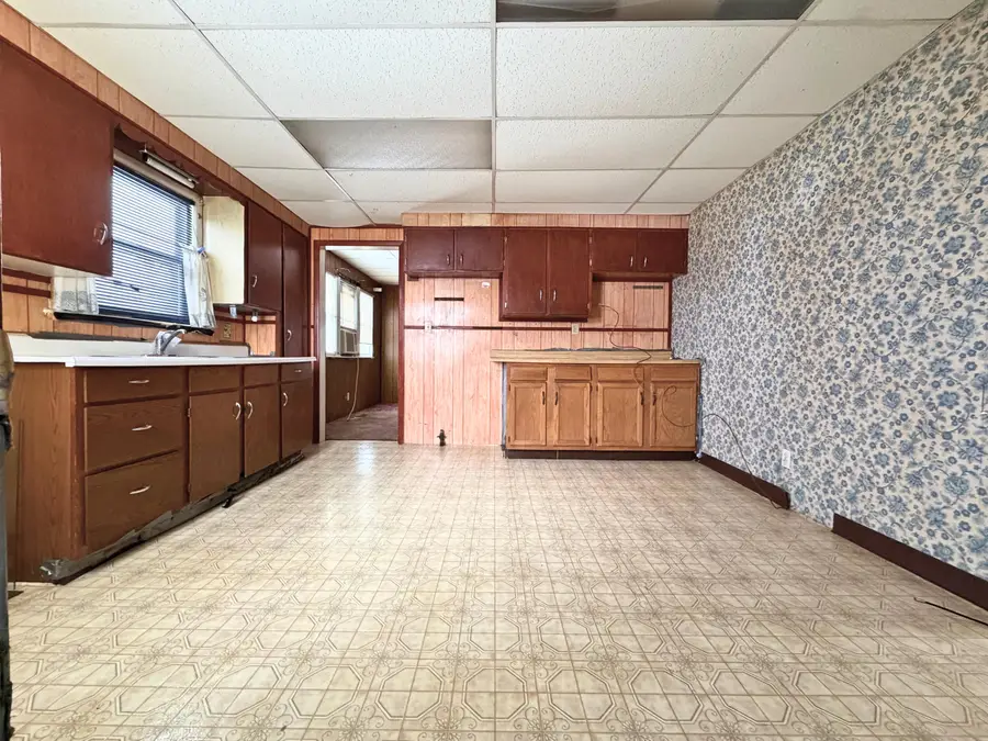 2215 Lincoln Avenue, Saginaw, MI 48601 - Image #3