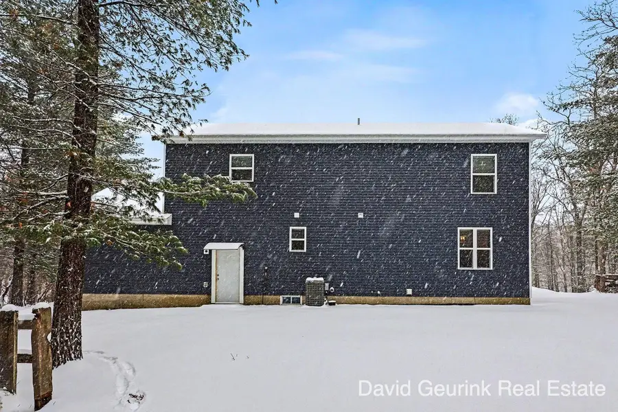 2779 E Holton Whitehall Road, Twin Lake, MI 49457 - Image #3