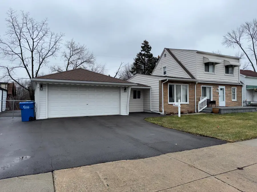 23752 Stewart Avenue, Warren, MI 48089 - #3