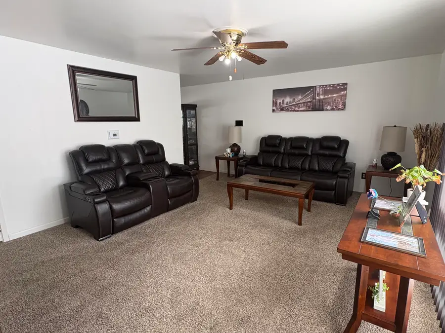 3401 S Deerfield Avenue, Lansing, MI 48911 - Image #2