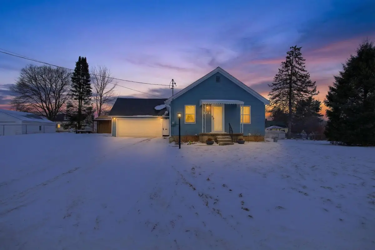 424 Peacock Walk, Jackson, MI 49202 - Image #1