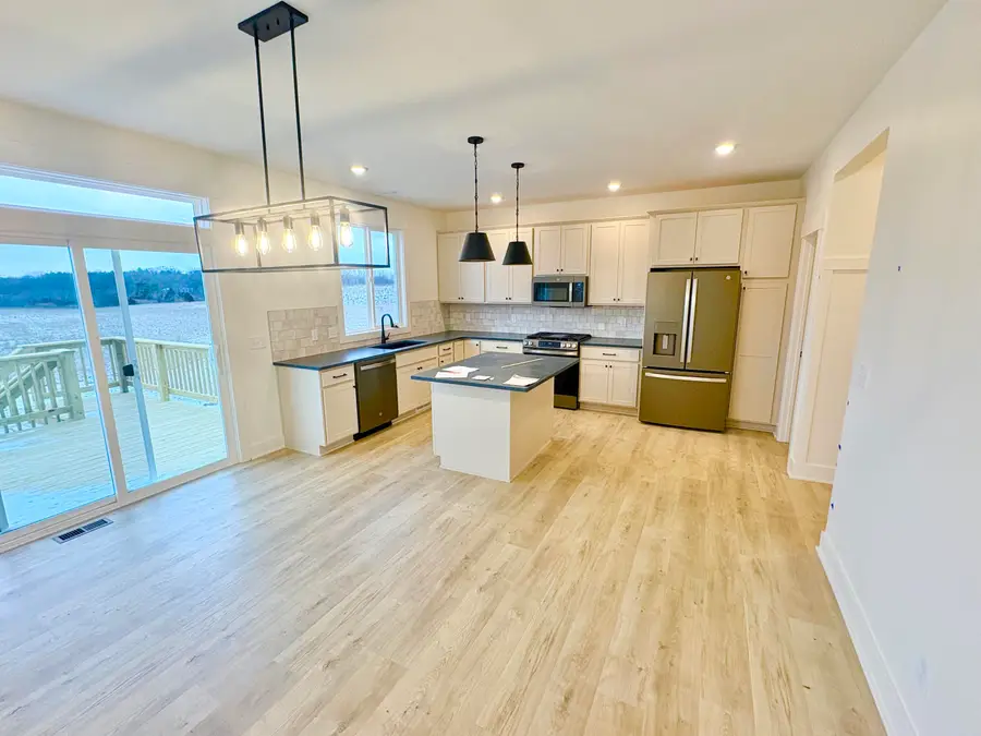 7105 Kettle Dale Avenue Se, Alto, MI 49302 - Image #2