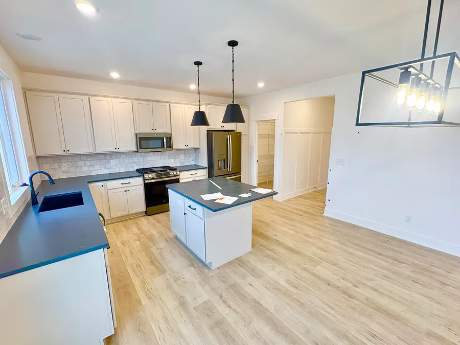 7105 Kettle Dale Avenue Se, Alto, MI 49302 - Image #3