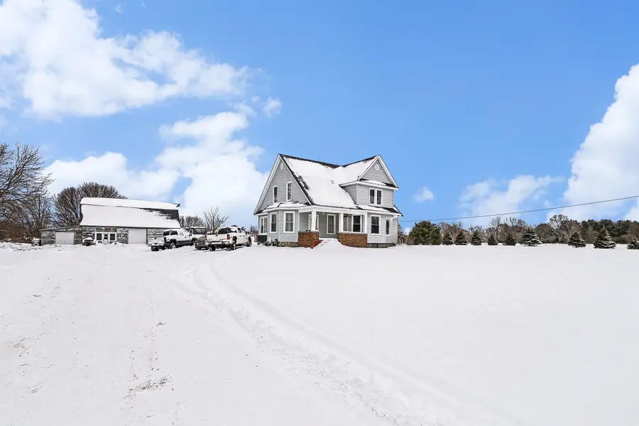 3011 E Empire Avenue, Benton Harbor, MI 49022 - Image #3