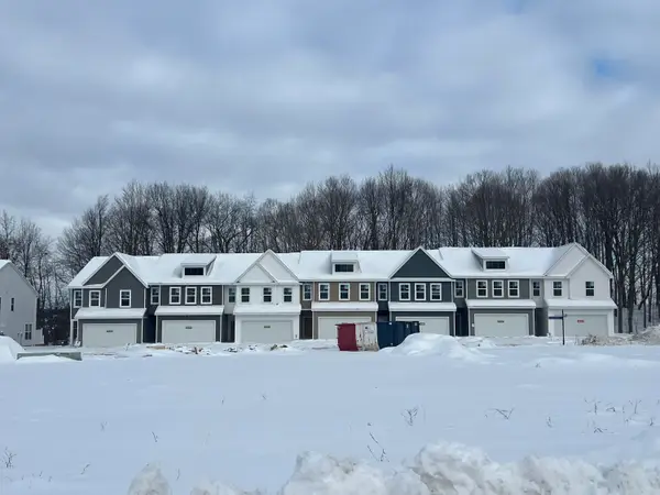 3331 Kings River Street Sw #44, Wyoming, MI 49418