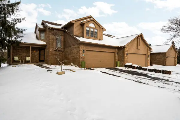 1261 Laurel View Drive, Ann Arbor, MI 48105