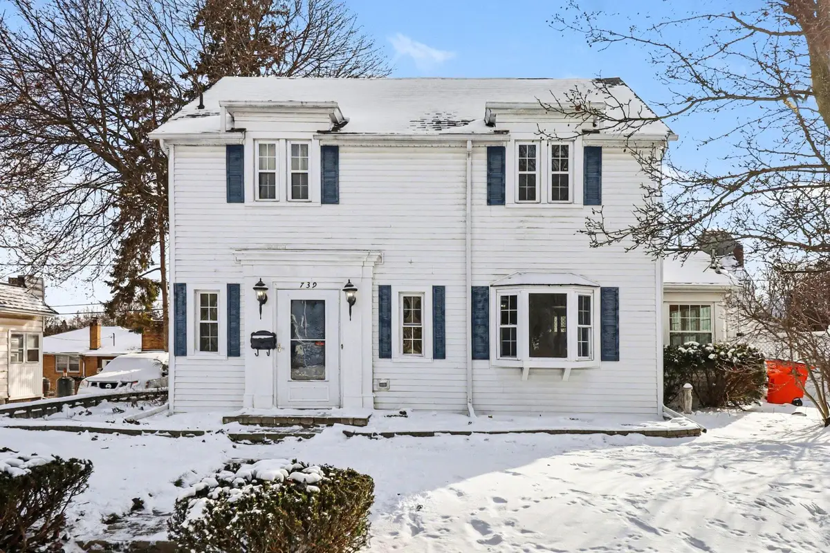 739 Beverly Park Place, Jackson, MI 49203 - Image #1