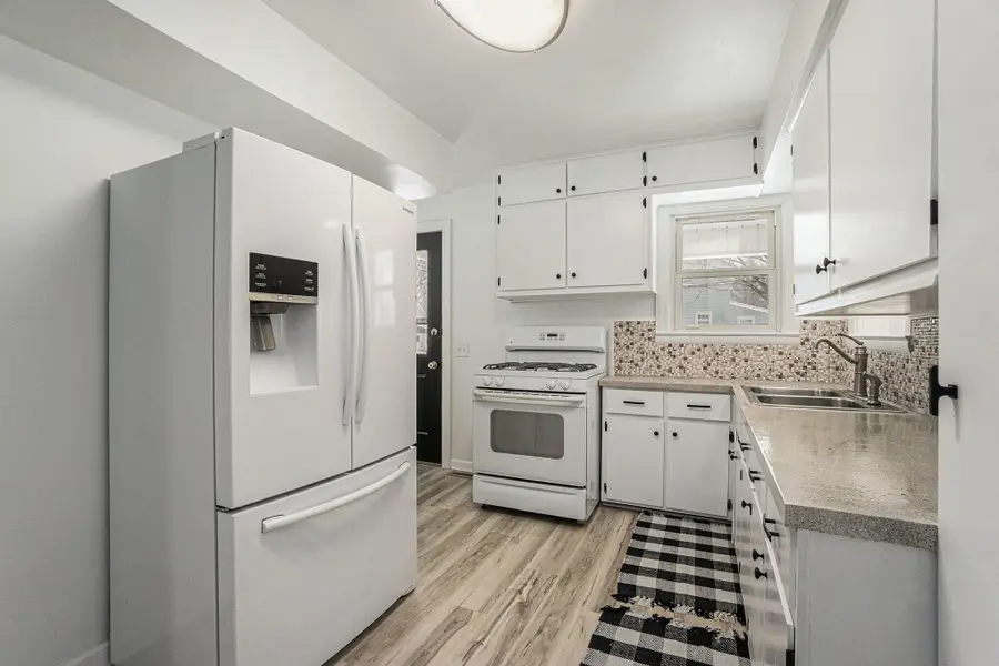 328 Buchanan Avenue, Kalamazoo, MI 49001 - Image #3