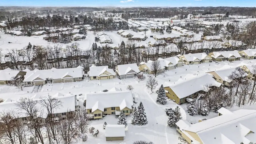 1087 Barrington Nw, Grand Rapids, MI 49534 - Image #3