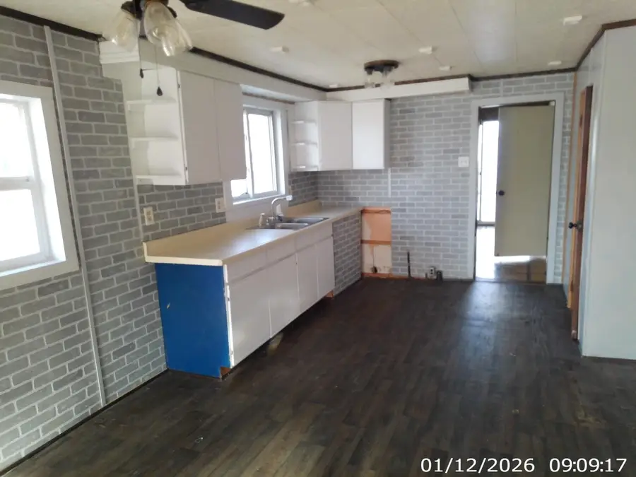 504 Wilbur Avenue, Brooklyn, MI 49230 - Image #2