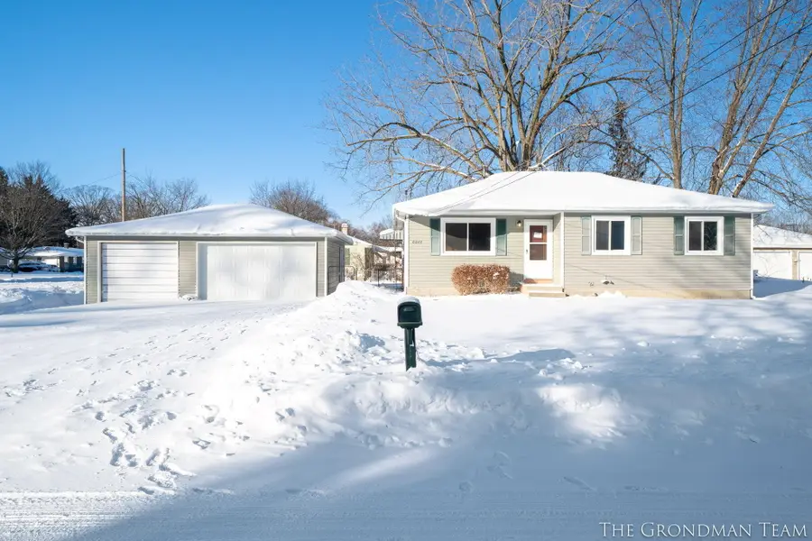 5555 Claudia Avenue Se, Grand Rapids, MI 49548 - Image #2