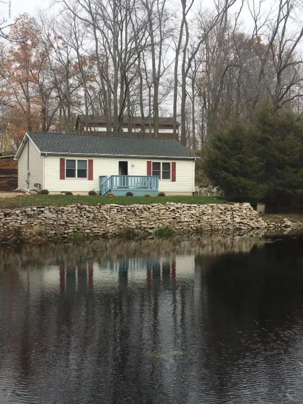 92265 Entrance Drive, Lawton, MI 49065