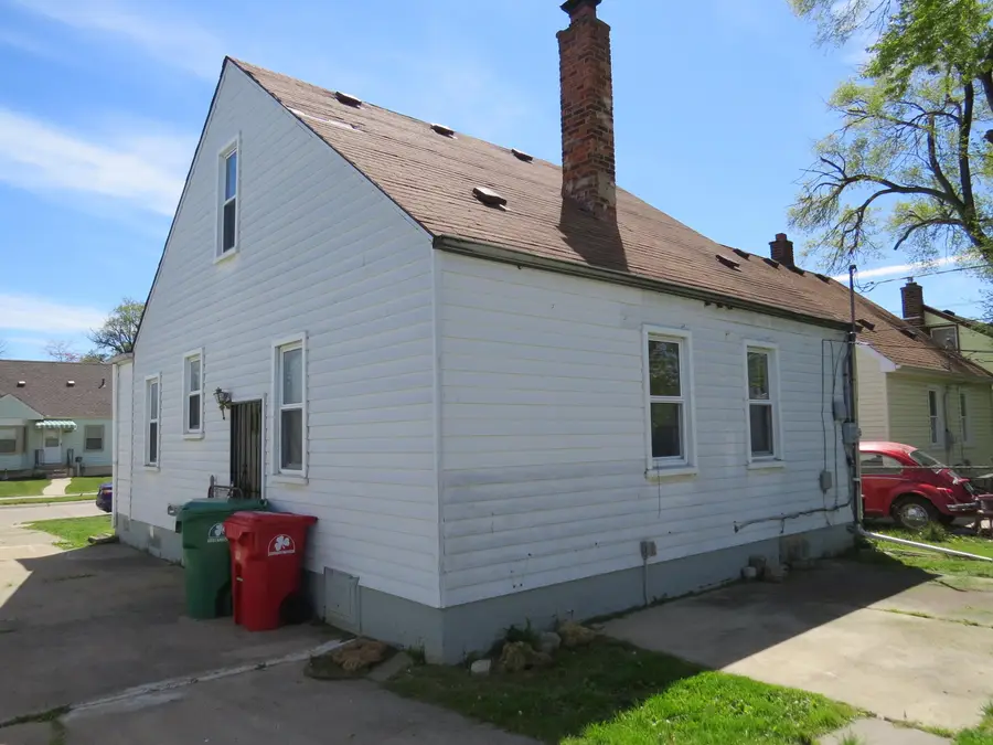 22021 Gascony Avenue, Eastpointe, MI 48021 - Image #2