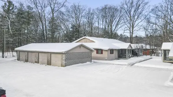 5766 Brookwood Place, Ludington, MI 49431
