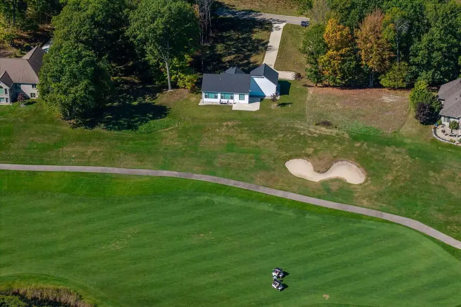 9428 Stonebridge Drive #11, Canadian Lakes, MI 49346 - Image #3