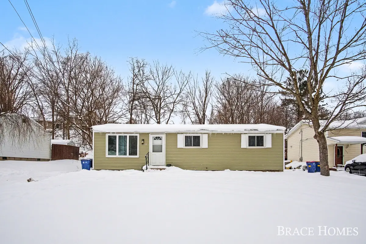 1935 Ball Avenue Ne, Grand Rapids, MI 49505 - Image #1